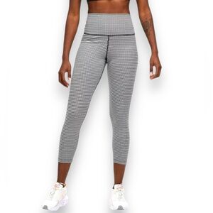 NIKE Dri-FIT Gingham Cropped Yoga Leggings Black & White